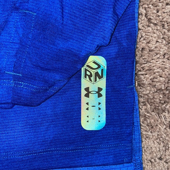 NWT royal blue Under Armour mesh half zip size large - Picture 3 of 3